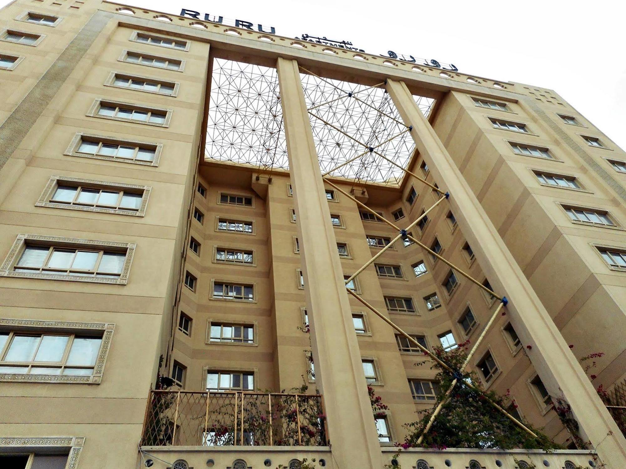 Ruru Tower Aparthotel Manama Ngoại thất bức ảnh